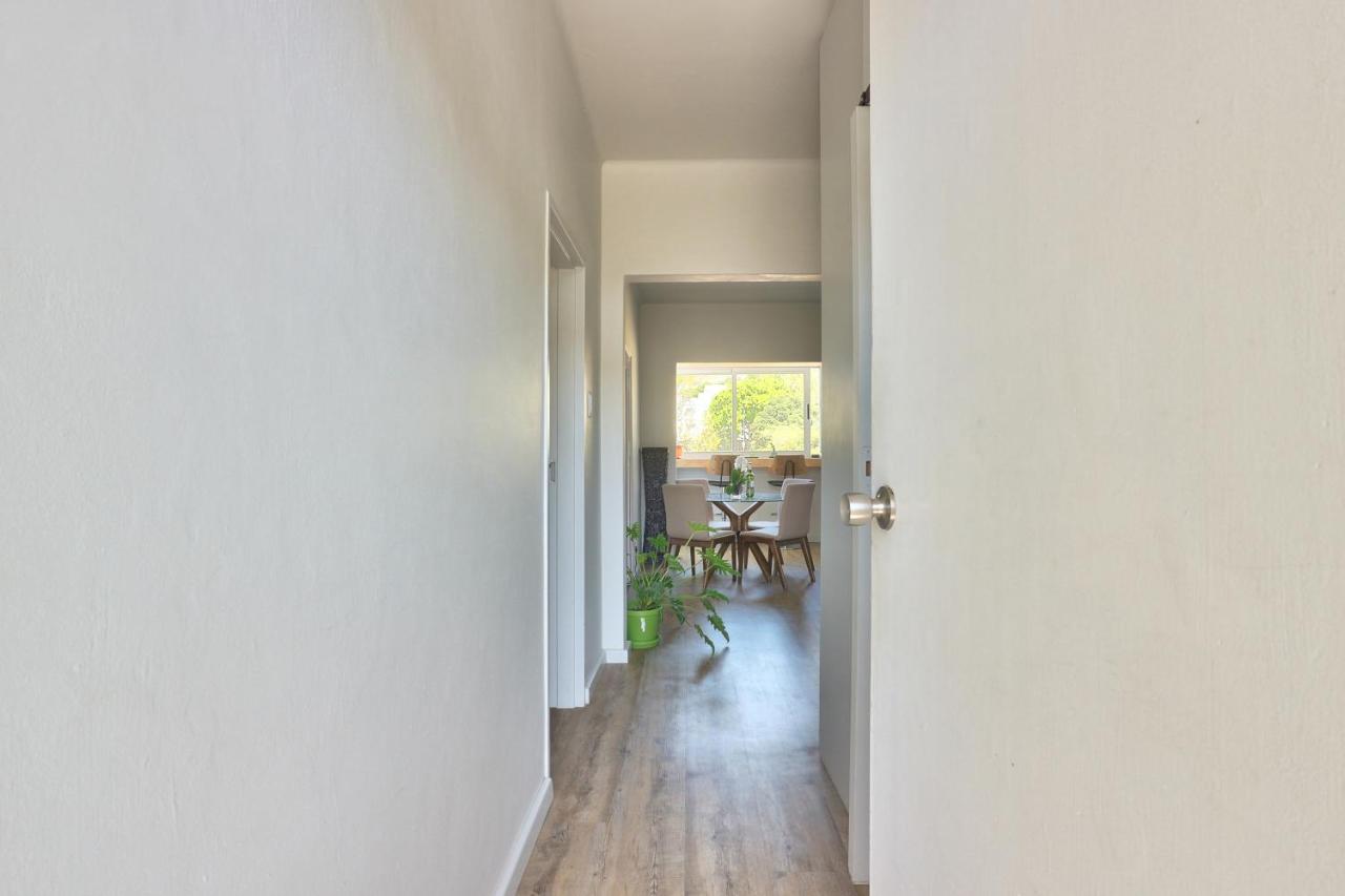 Skyways Apartment Cape Town Exterior photo